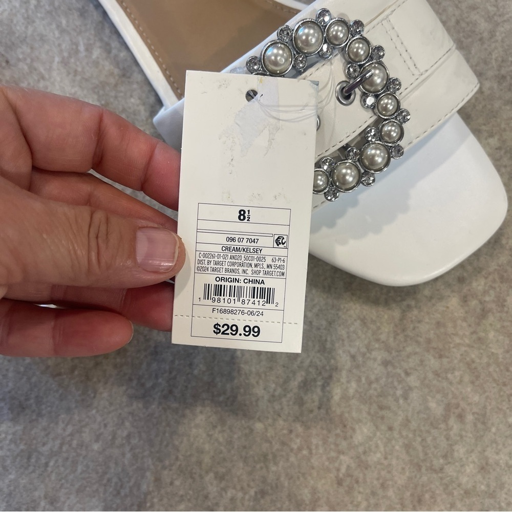 A New Day Kelsey Cream Faux Pearl Buckle slip On Flat Sandals Size 8.5 New - Picture 6 of 8